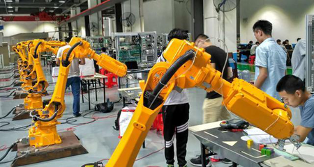 【工业机器人培训】学工业机器人操作就业前景怎么样?
