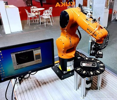 与橙色智能惊喜邂逅--KUKA 机器人亮相莞城 IARS 2019